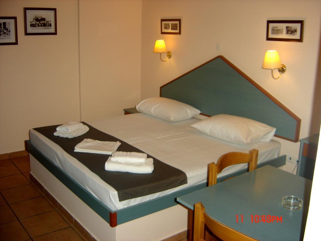 Filoxenia Apartments & Studios Theológos Værelse billede